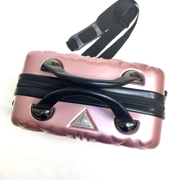 Triforce Luggage Bags Triforce Luggage Hardside Beauty Case Poshmark